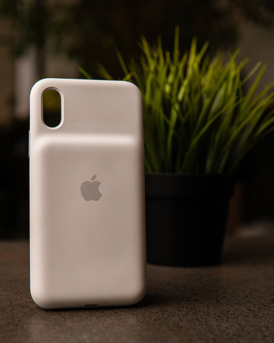 Przegląd iPhone XS Smart Battery Case - W przypadku 129 USD?