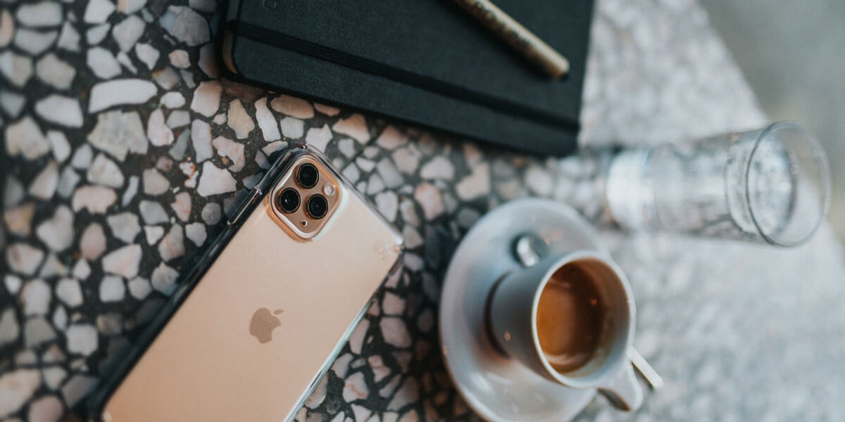 Digest Tydzień: Harry Potter , Airtags I Nowy iPhone SE
