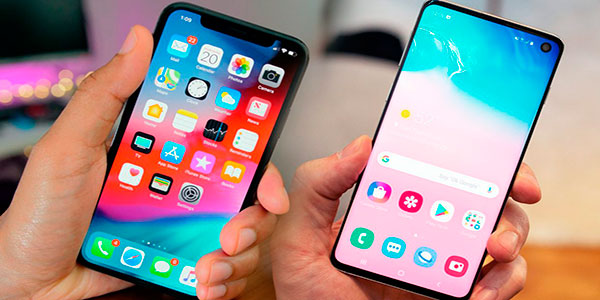 iPhone XS lub Galaxy S10: Co wybrać ?