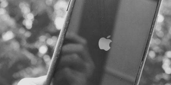 Jak przeładować iPhone 6/6s / SE / 7/8 / X / 11/12