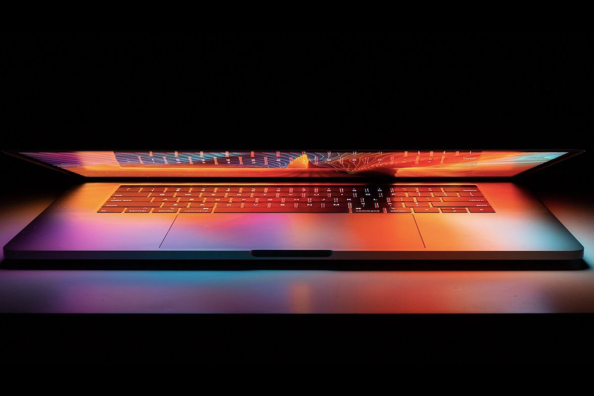 Nie robią portów USB-C na MacBook - Co zrobić ?