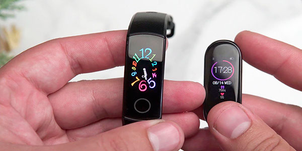 Honor Band 5 lub Mi Band 4: Co to jest lepsza bransoletka fitness ?