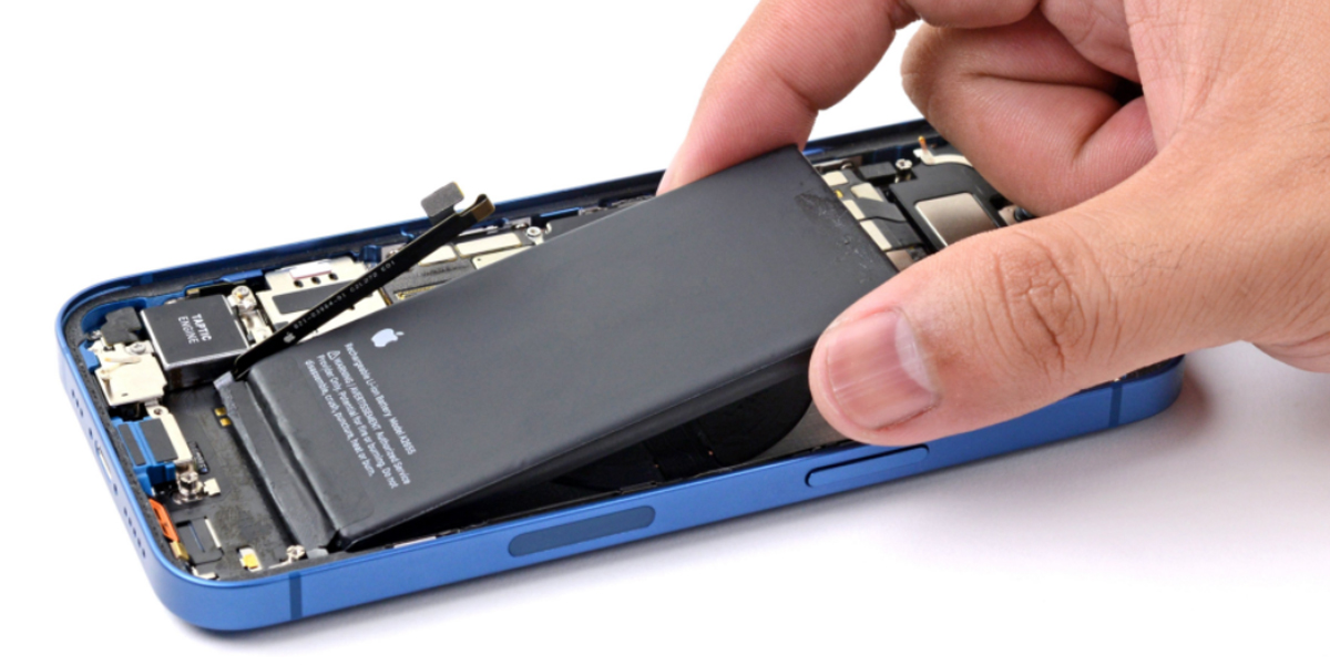Naprawa iPhone DIY | smartfon: plusy i minusy