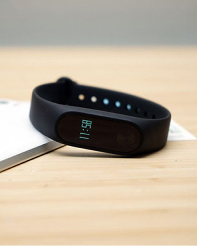 Przegląd bransoletki fitness Xiaomi MI Band 2