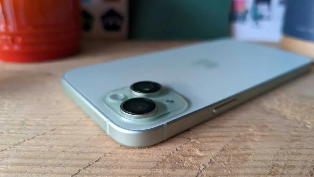 Apple obala stary sposób ratowania tonącego iPhone'a: ​​nie wkładaj go do ryżu