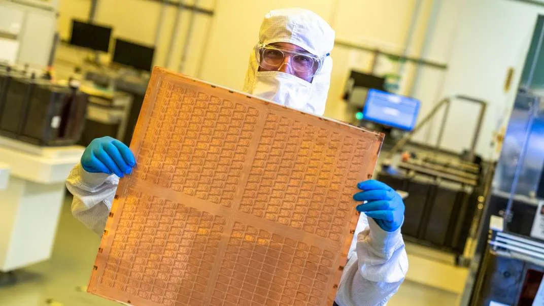 Intel wprowadził rewolucyjną technologię produkcji szkła dla przyszłych chipów