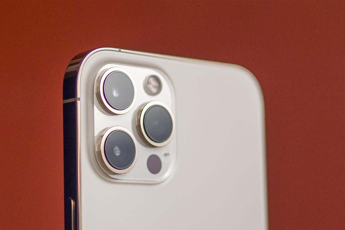 Wszystkie iPhone 13 otrzyma stabilizację z przesunięciem macierzy