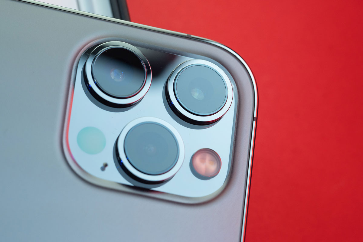 Apple chce zaoszczędzić na kamer iPhone 13