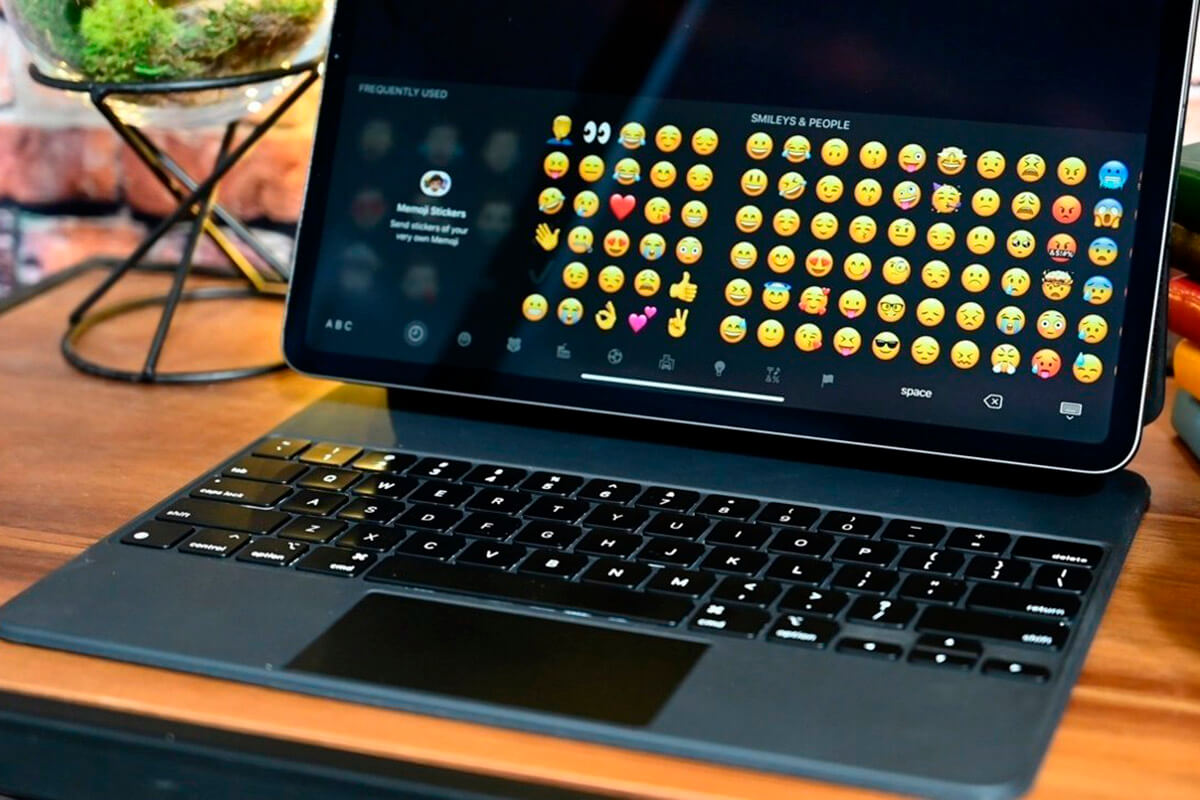Apple Magic Keyboard 1- Minor Nadaje się do iPad Pro 12.9 (2021)