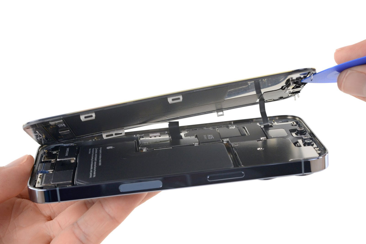 iFIXIT Zdemontowany iPhone 13 Pro: Wymień wyświetlacza nie może