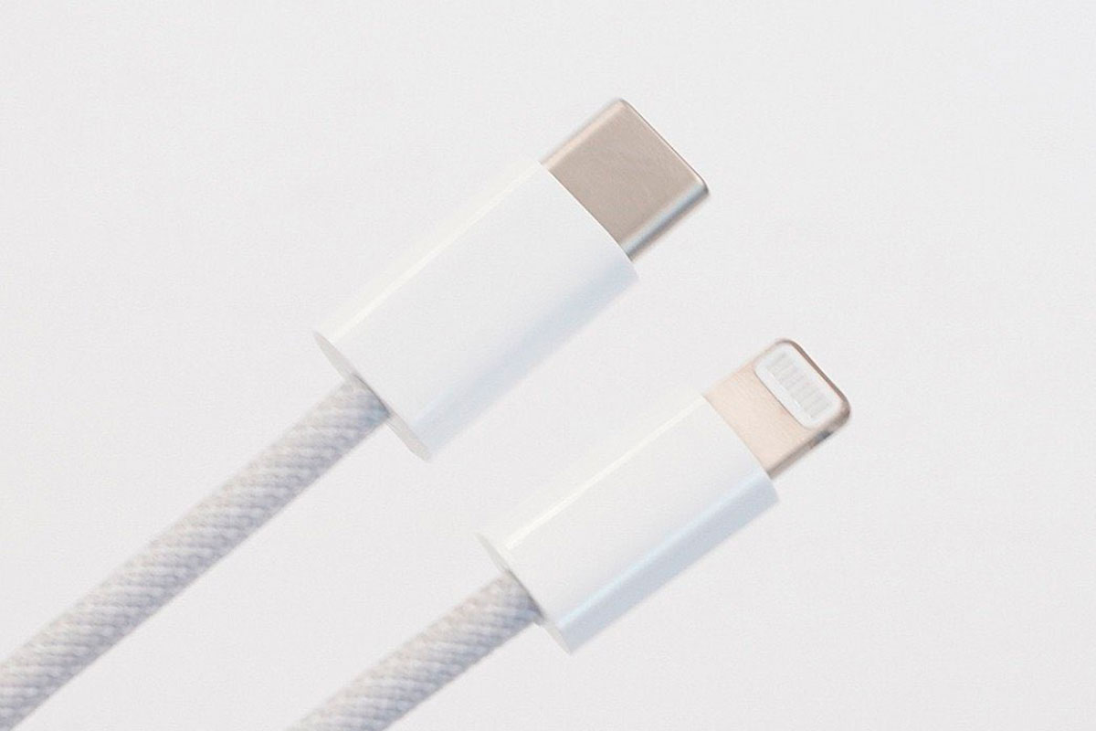 Plotka - iPhone 12 otrzyma nowy pleciony kabel Błyskawica do USB-C
