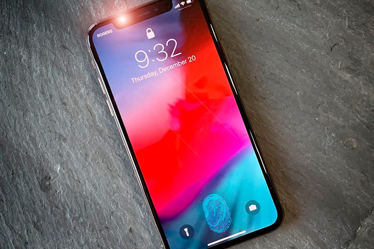 Słuch - iPhone 13 otrzyma subeter dotknij ID
