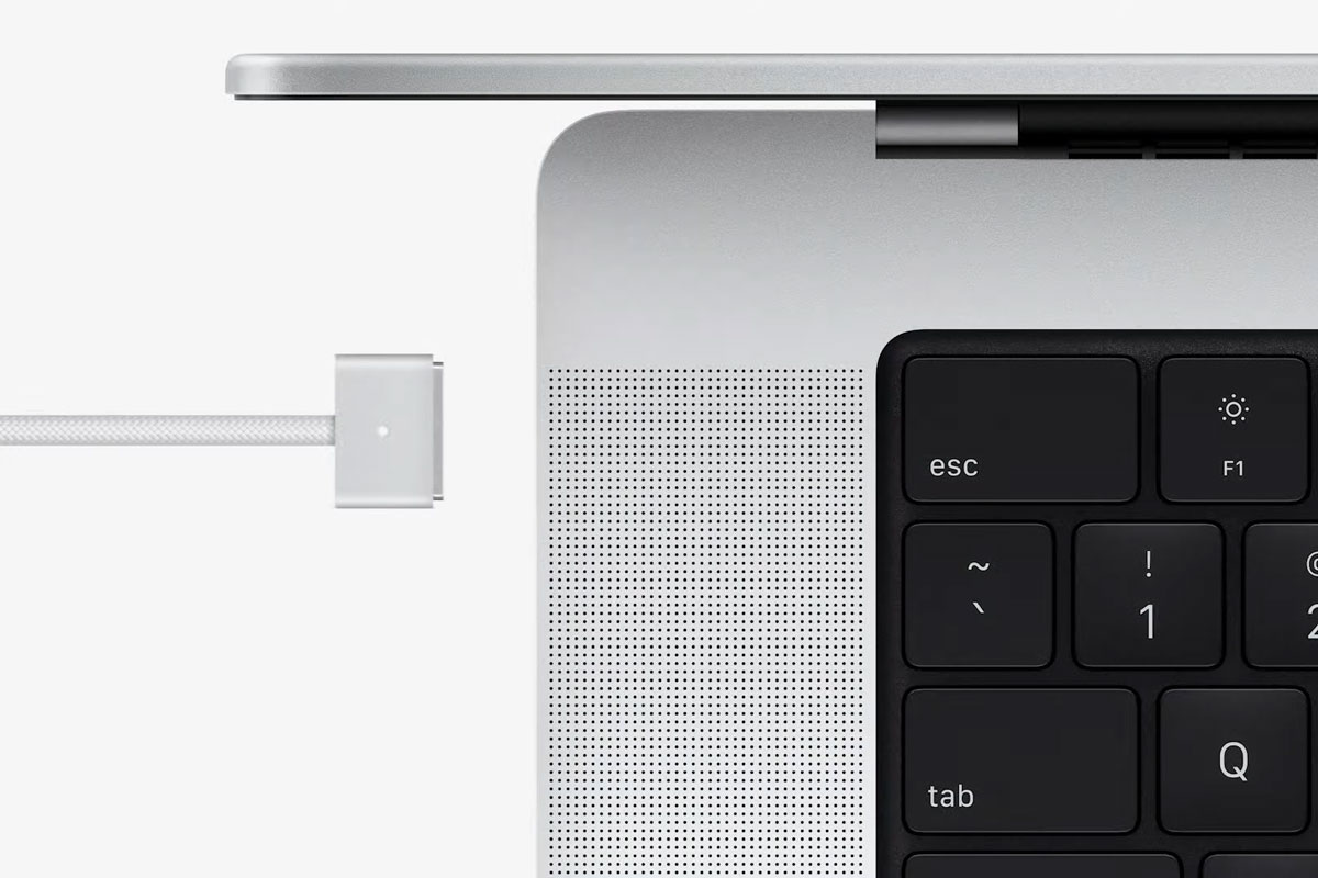 MacBook Pro 2021 Obsługa ładowania Magsafe 3 i Thunderbolt 4