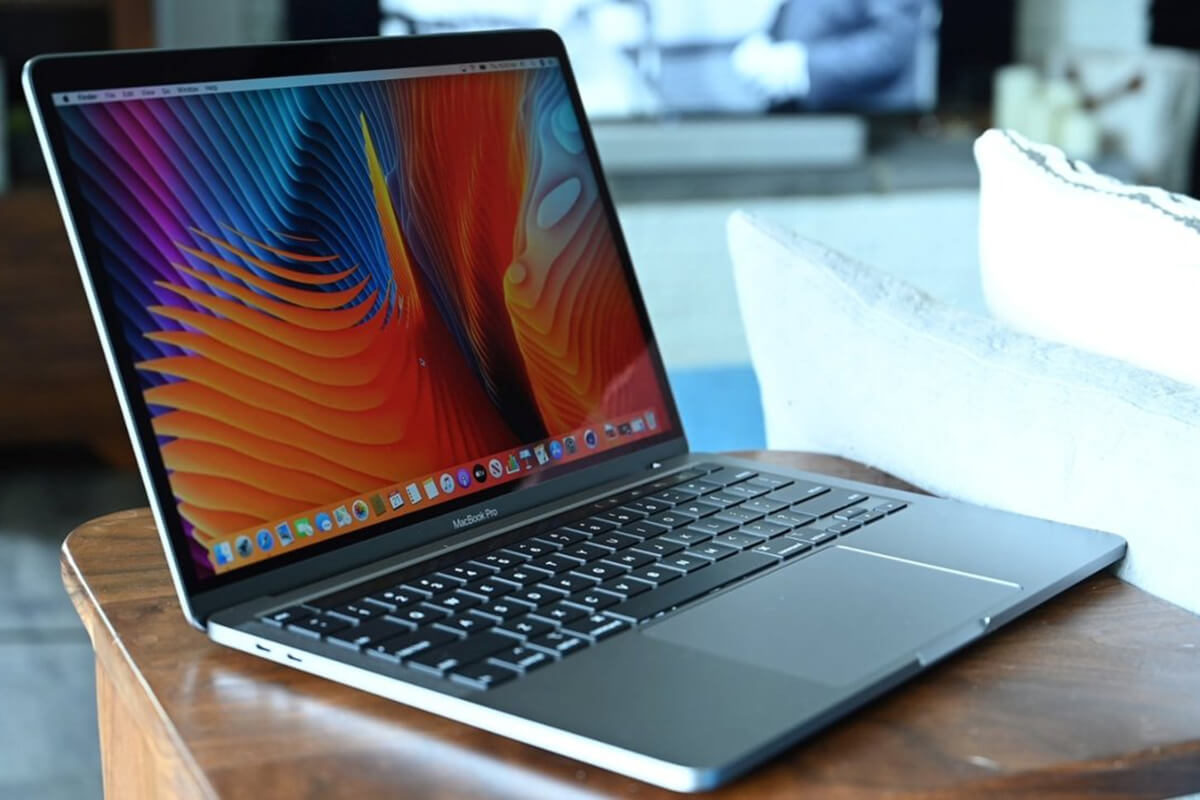 Plotka : Nowa MacBook Pro otrzyma komorę internetową 1080p