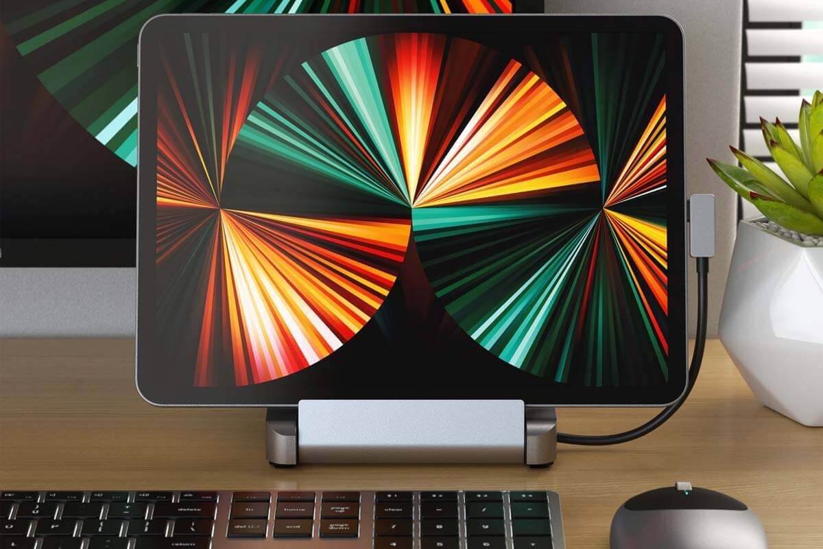 Satechi Wydano stojak z wbudowanym piastą dla iPad