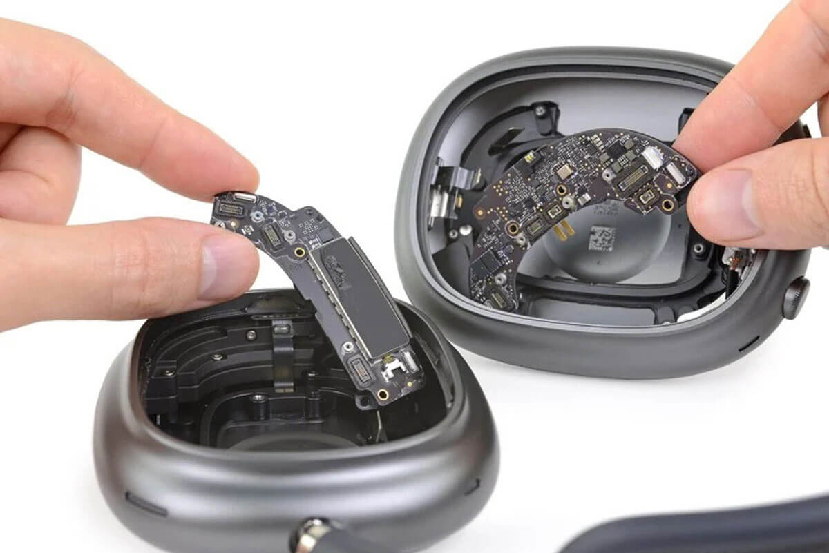 Specjaliści IFIXIT Zdemontowany Airpods Max