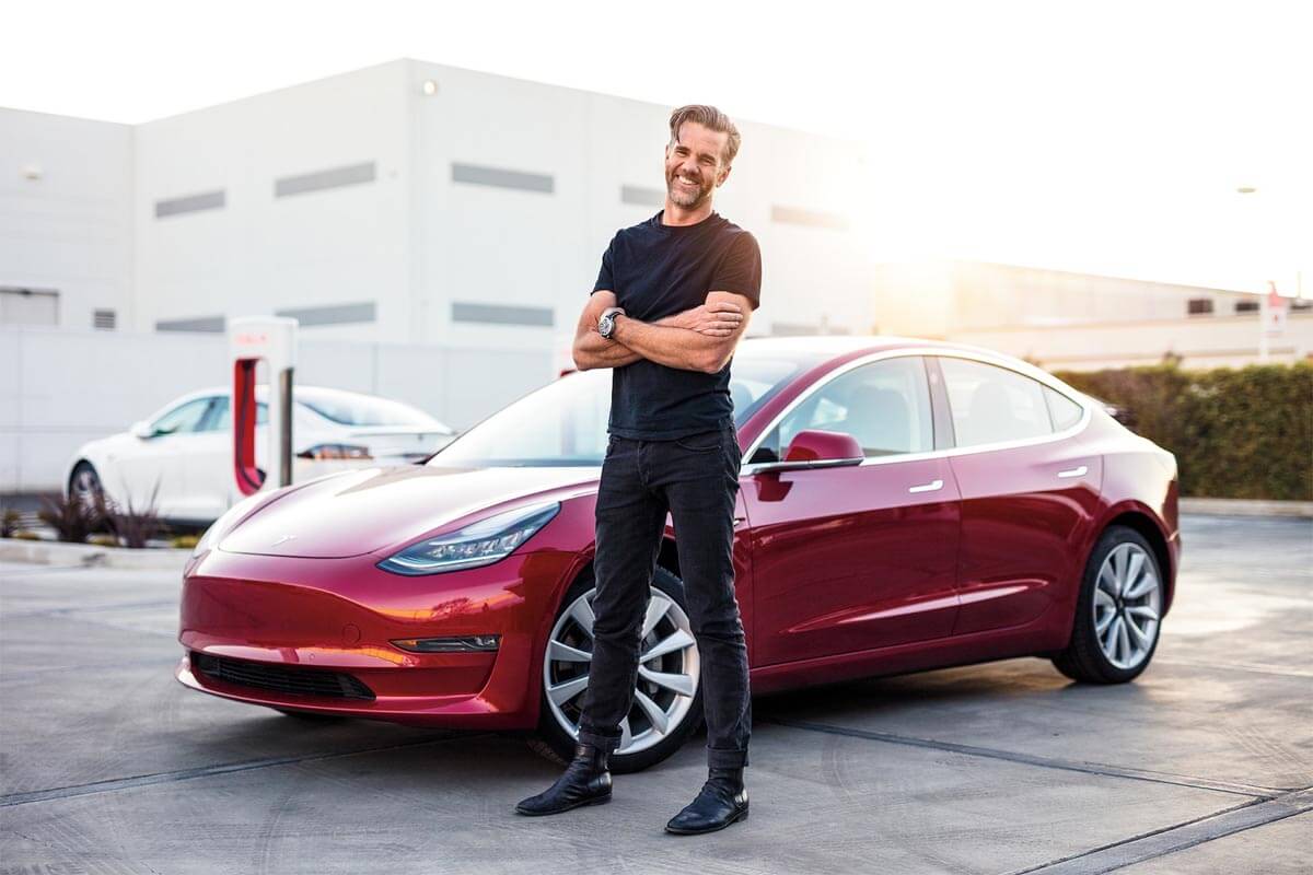 Starszy projektant Tesla krytykował Apple
