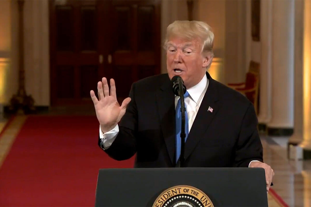 Trump Excited General Projekt Google i Apple
