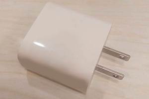 Ładowanie USB-C na 18 WW zostanie dołączony do iPhone'a 20 18 rok
