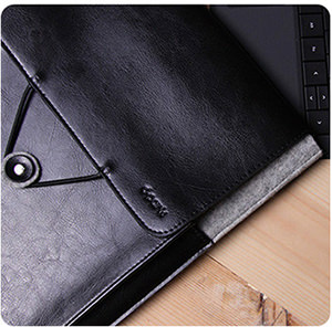 Skórzane etui d-park Postman Coffee dla Apple Macbook 12