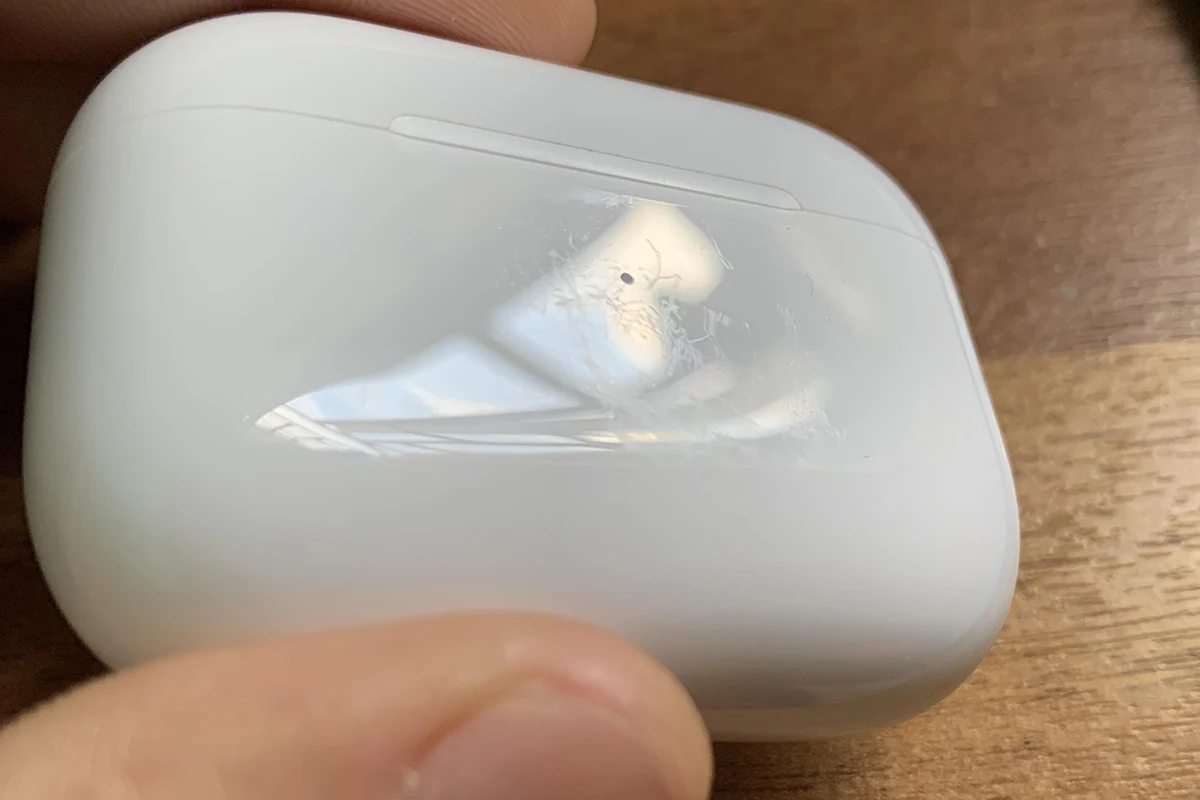 Czy potrzebujesz etui na Apple AirPods?