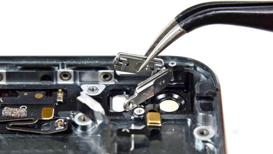 Naprawa przycisku wyciszania iPhone 5