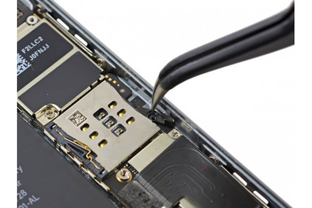 Wymiana slotu karty SIM iPhone 12 mini